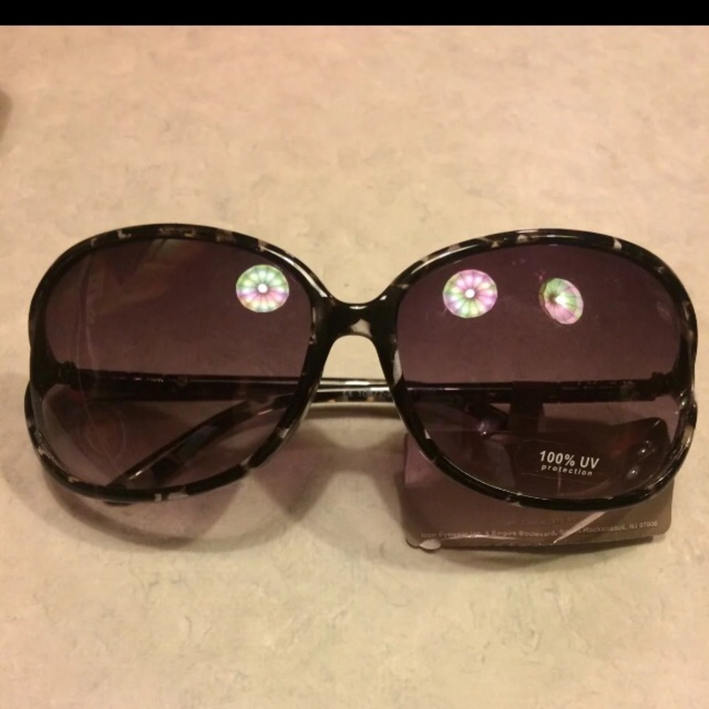 Franco Sarto B&W Sunglasses